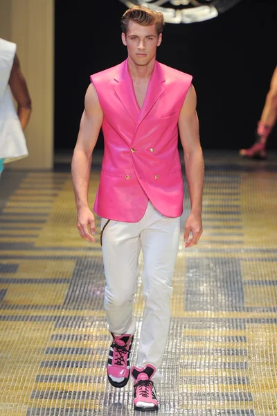 Look 40